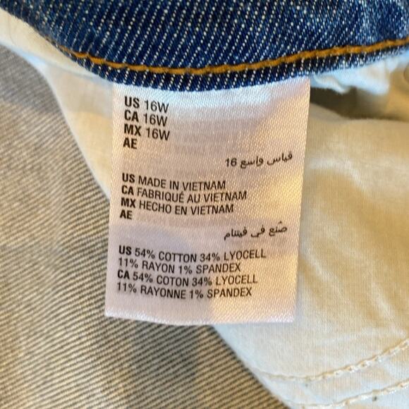 NWT On 34th Created for Macy's Two Toned Straight Leg Denim Jeans Size 16W - Picture 9 of 12